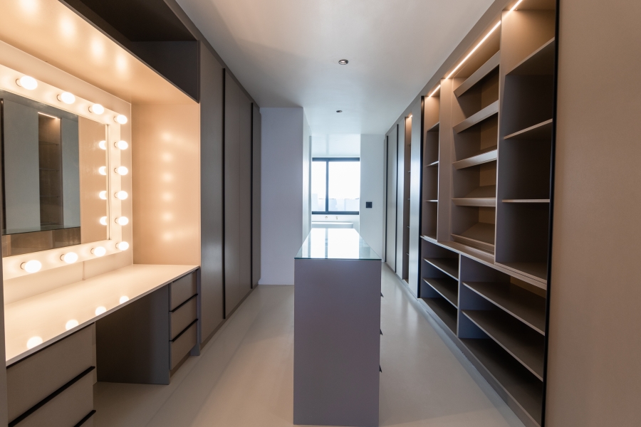 6 Bedroom Property for Sale in Yzerfontein Western Cape